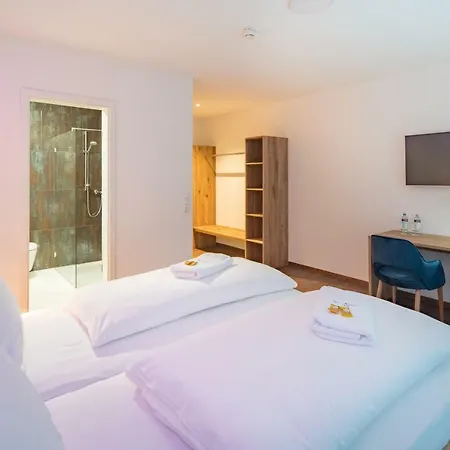 Thermalhotel فندق آولندورف